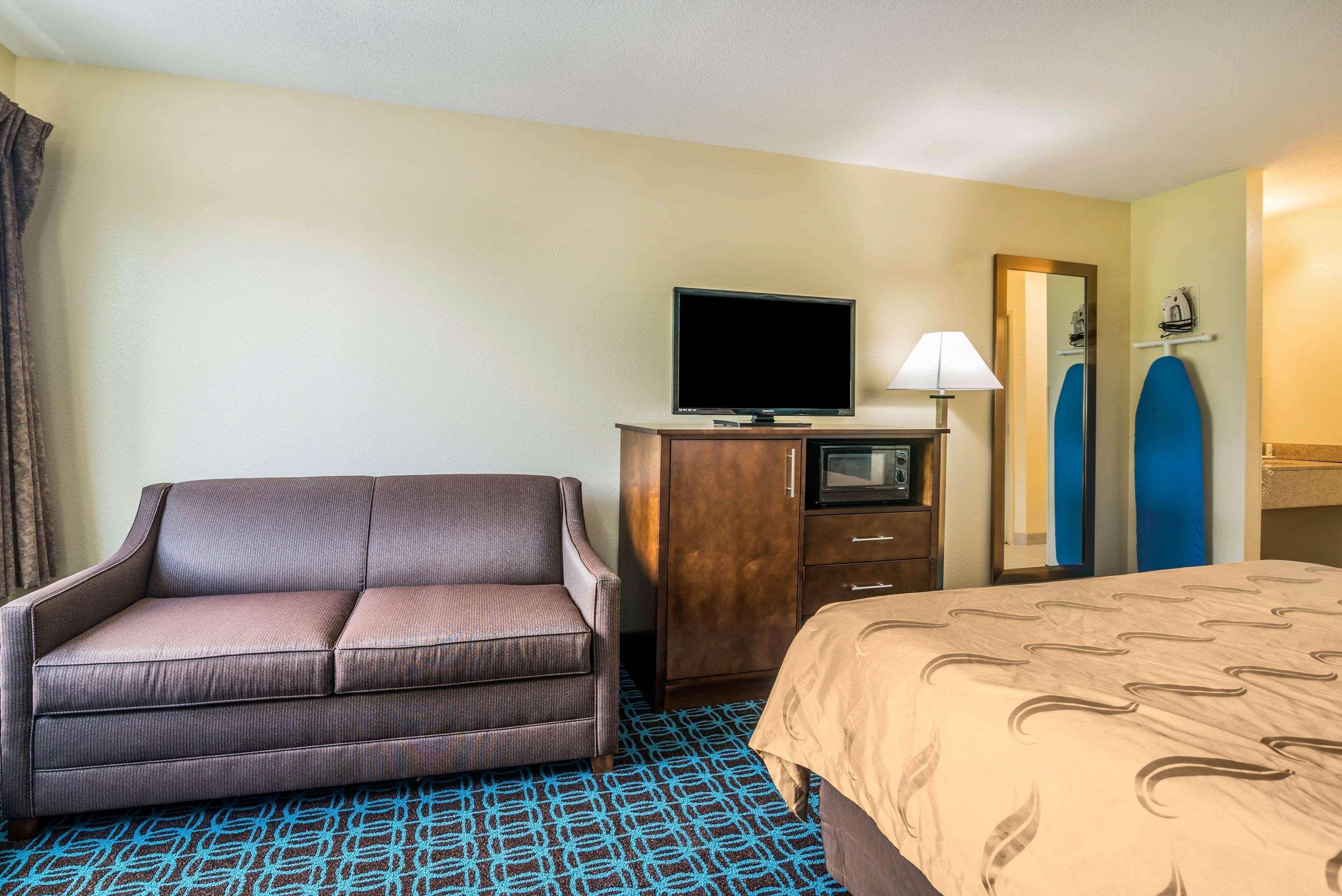 Quality Inn Loudon-Concord Exteriör bild