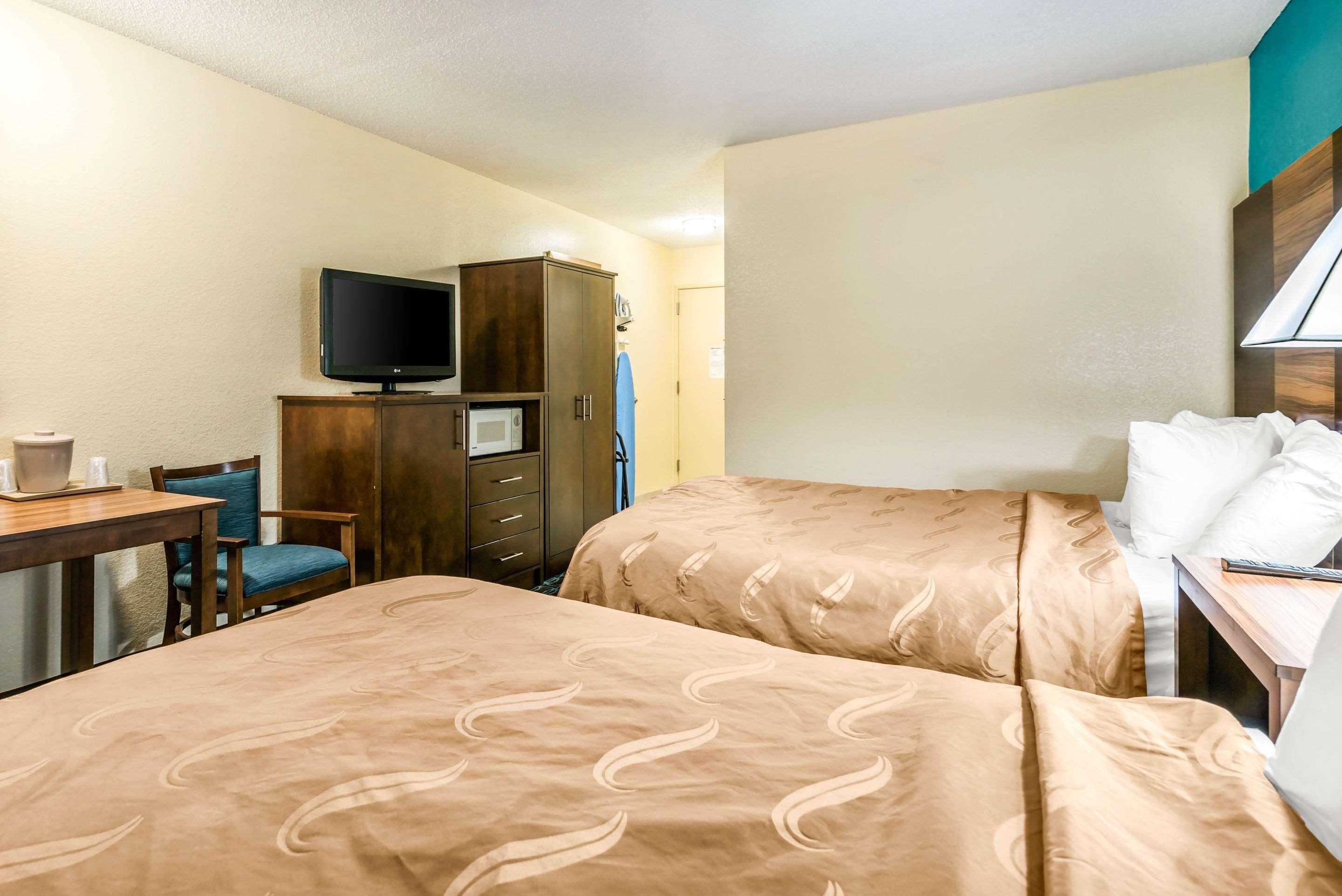 Quality Inn Loudon-Concord Exteriör bild