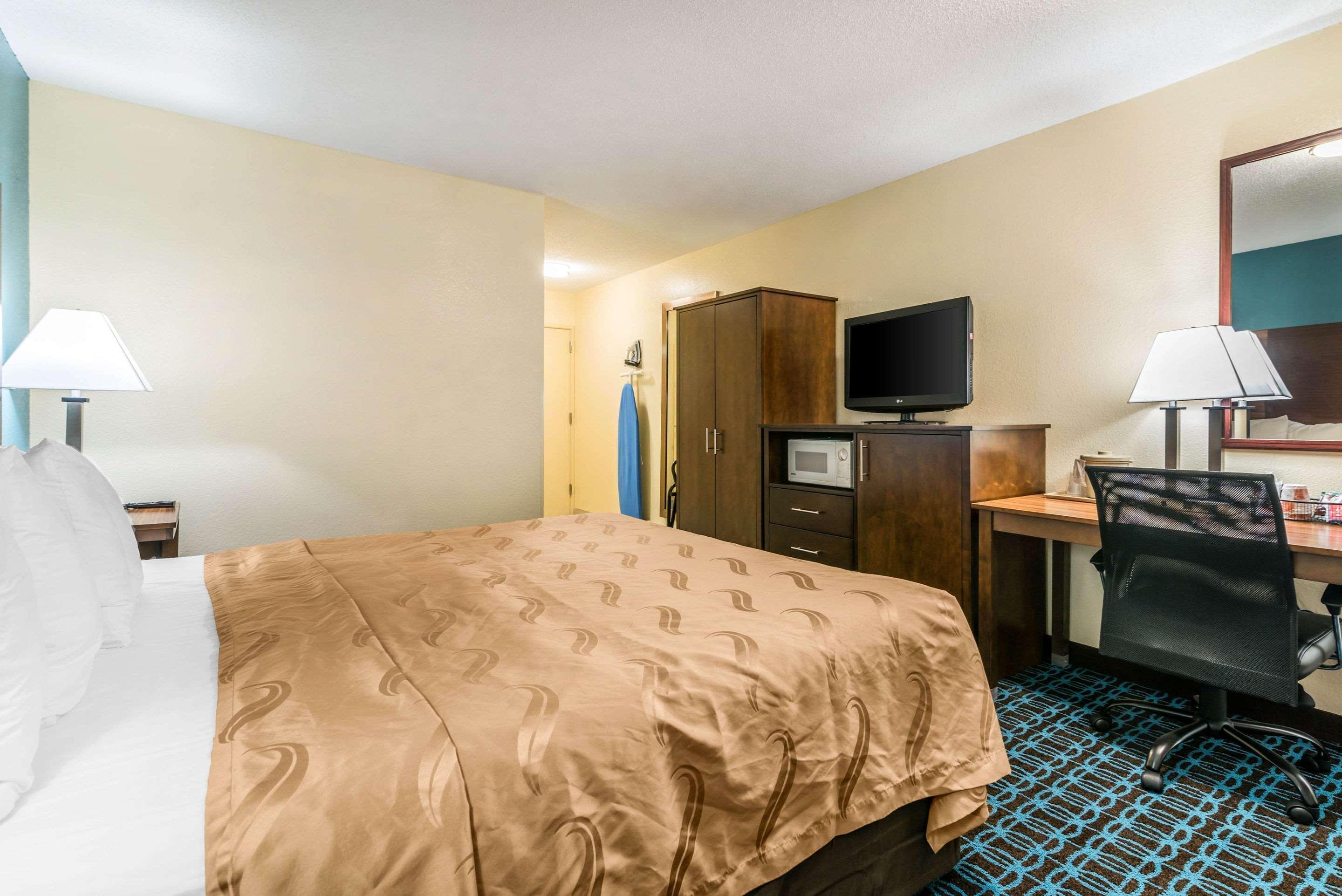 Quality Inn Loudon-Concord Exteriör bild
